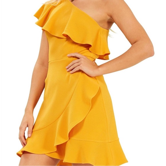 MINKPINK Mustard Yellow Ruffle One Shoulder Mini Dress - Medium - Picture 1 of 9